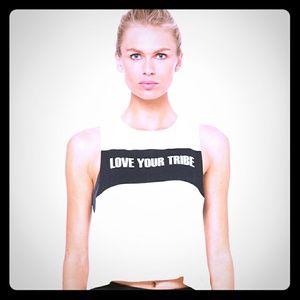 ALO yoga flow tank
